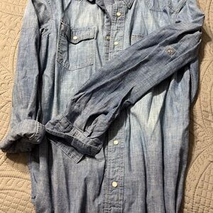 PD&C Blue Chambray Button-Down Shirt